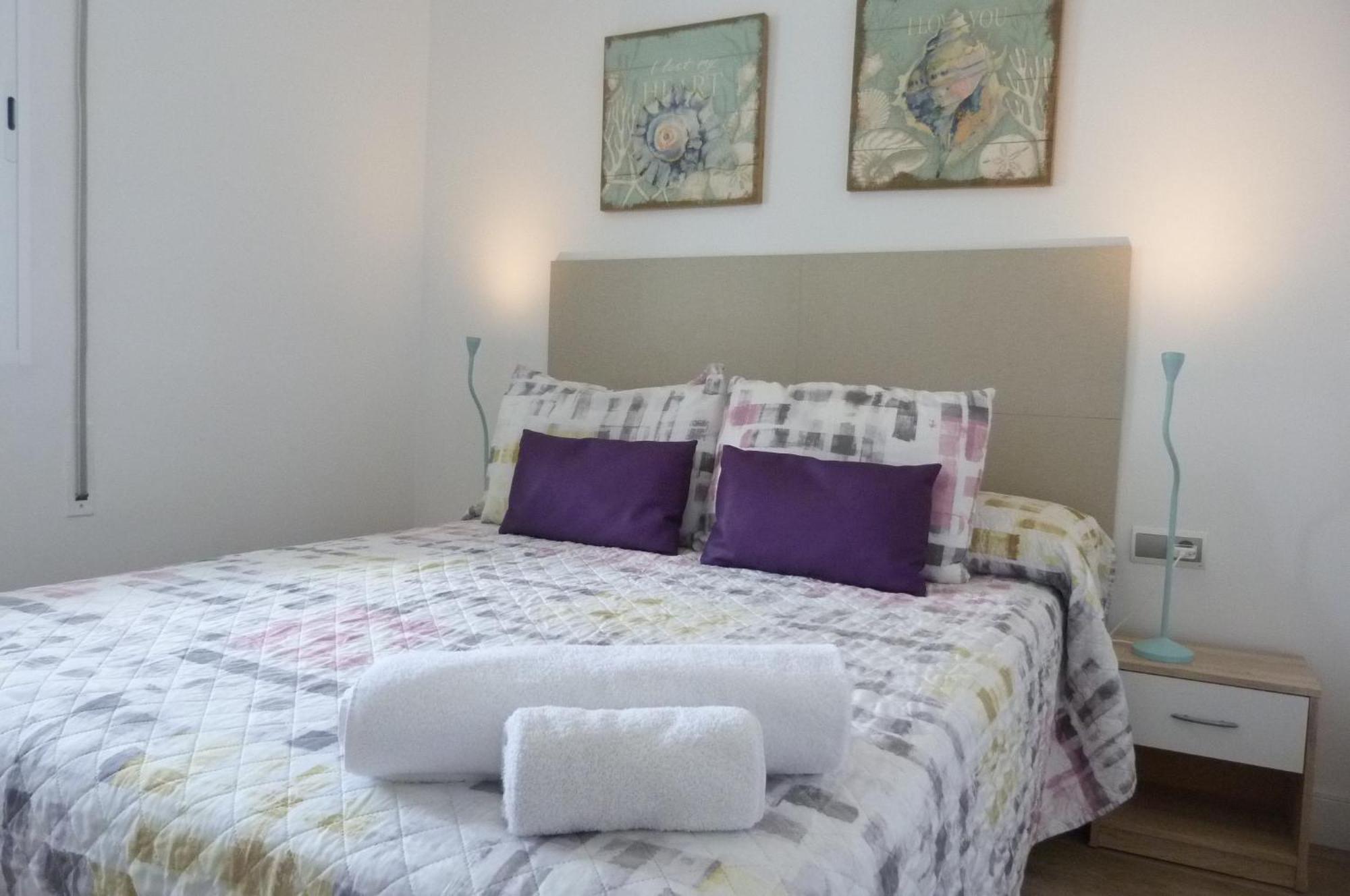 Delux Apartament Салоу Екстериор снимка