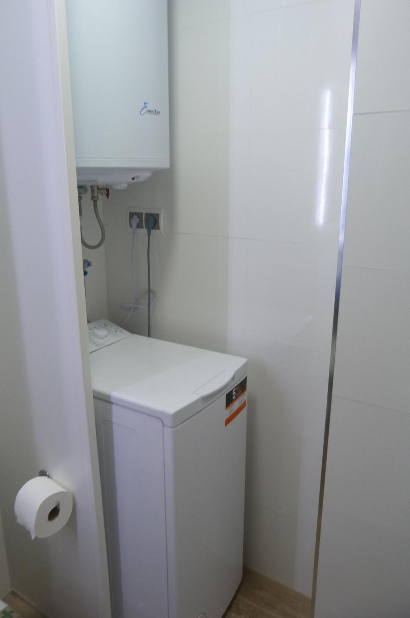 Delux Apartament Салоу Екстериор снимка